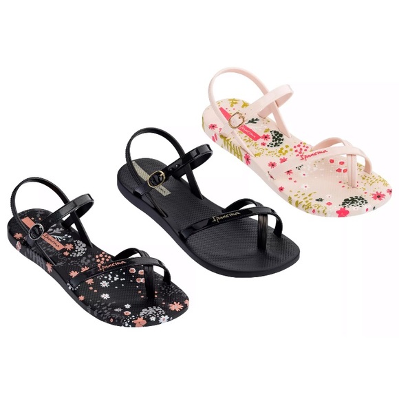 NIB Ipanema Ivory Flower Sandals, Size 6 - Picture 3 of 3